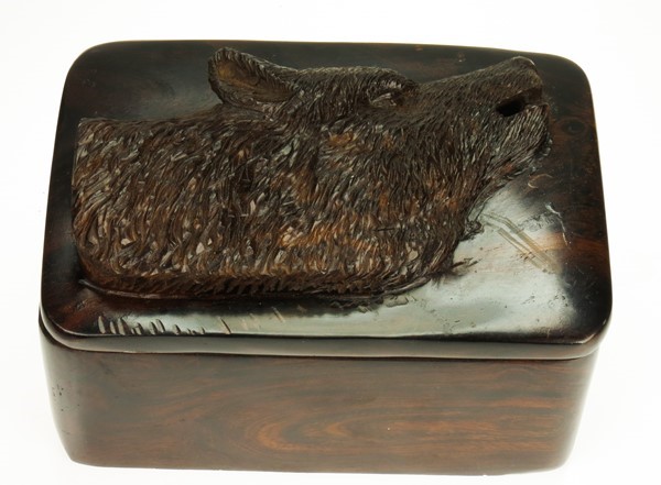 Wolf Box smooth - Ironwood Carving  |  EarthView