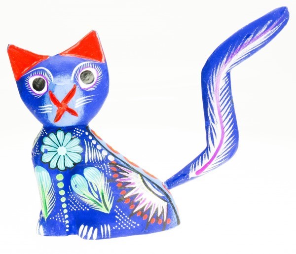 Cat sitting - Oaxacan Wood Carving  |  EarthView