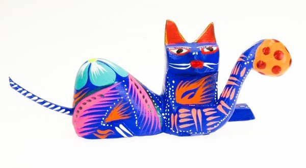 Cat with ball - Oaxacan Wood Carving  |  EarthView