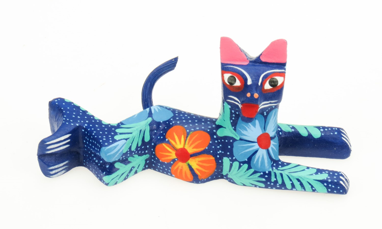 Cat relaxing EV-LRM150