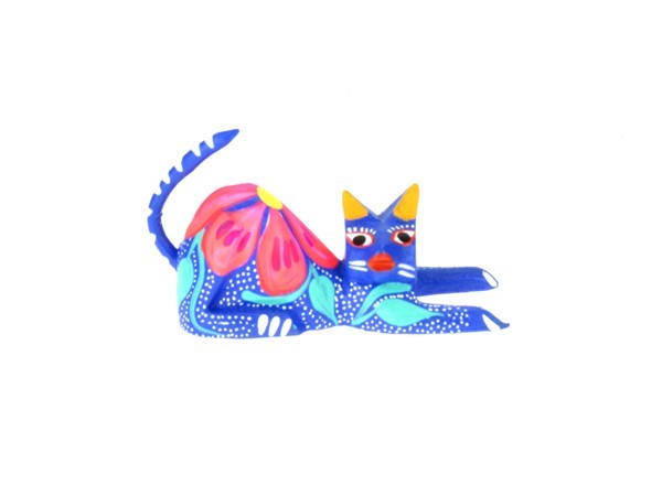 Cat Resting - Oaxacan Wood Carving  |  EarthView
