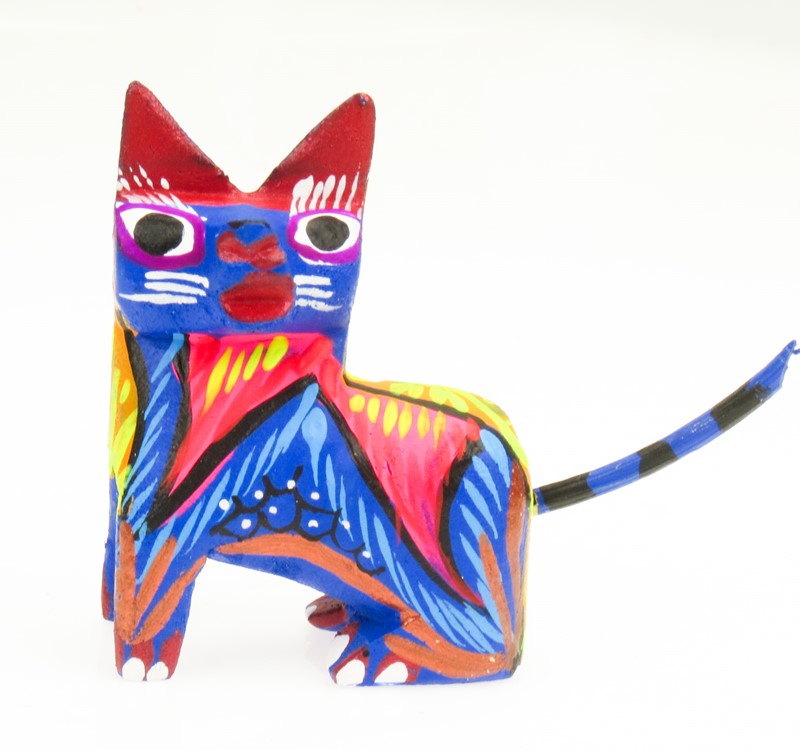 Cat sitting - Oaxacan Wood Carving  |  EarthView