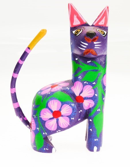 Cat sitting - Oaxacan Wood Carving  |  EarthView