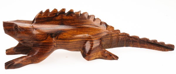 Iguana - Ironwood Carving  |  EarthView