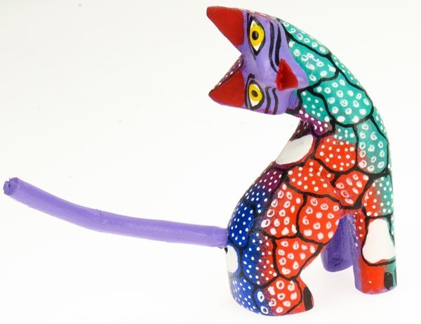 Cat sitting - Oaxacan Wood Carving  |  EarthView
