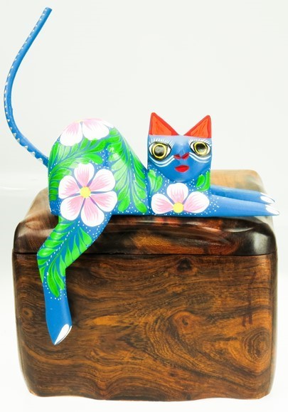 Shelf Cat - Oaxacan Wood Carving  |  EarthView