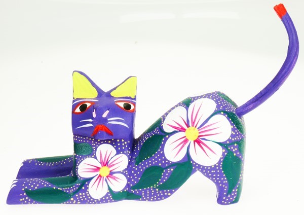 Cat stretching - Oaxacan Wood Carving  |  EarthView